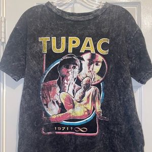 Tupac shirt Medium